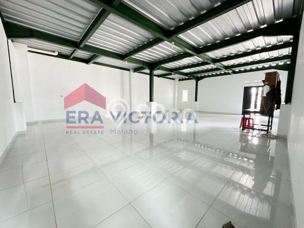 HARGA SPESIAL! Gudang Kawasan Pakis, Luas 1800m², Area Strategis HARGA SPESIAL! Gudang Kawasan Pakis, Luas 1800m², Area Strategis