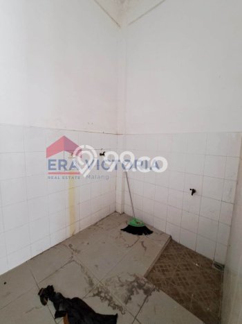 Ruko Disewakan Kawasan , Luas 112m2m², Jalan Strategis, Akses Mudah Ruko Disewakan Kawasan , Luas 112m2m², Jalan Strategis, Akses Mudah
