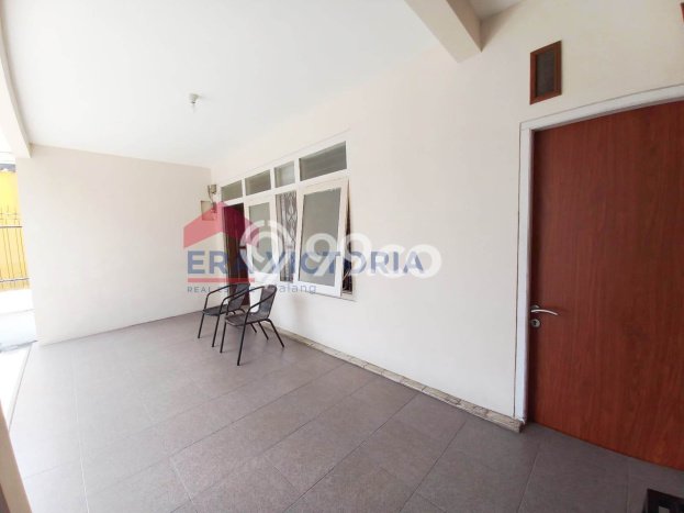 Siap Huni Rumah Mewah 3 Kamar di Klojen Dekat ke Mana Saja Siap Huni Rumah Mewah 3 Kamar di Klojen Dekat ke Mana Saja