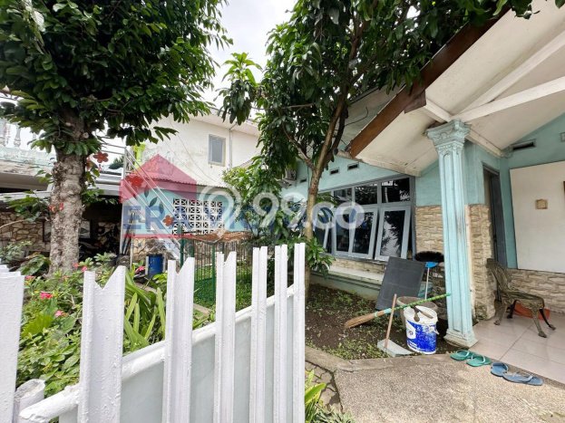 Siap Huni Rumah Mewah 5 Kamar di Klojen Dekat ke Mana Pun Siap Huni Rumah Mewah 5 Kamar di Klojen Dekat ke Mana Pun