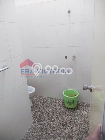 Dijual Rumah 5 Kamar Lokasi Strategis Nyaman dan Strategis di Blimbing Dijual Rumah 5 Kamar Lokasi Strategis Nyaman dan Strategis di Blimbing
