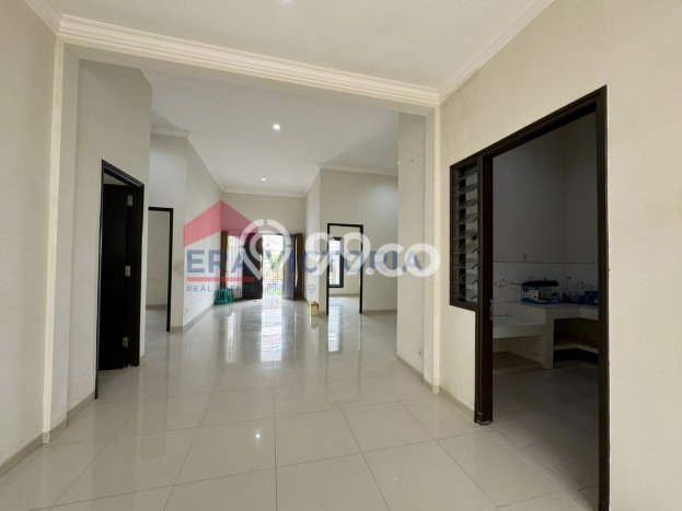 Rumah Disewakan Malang LT 180m2 LB 70m2 Kawasan Tidar Rumah Disewakan Malang LT 180m2 LB 70m2 Kawasan Tidar