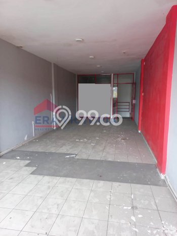 Ruko untuk disewa di Blimbing punya LT 90m2 & LB 270m2 harga sewa kompetitif Ruko untuk disewa di Blimbing punya LT 90m2 & LB 270m2 harga sewa kompetitif