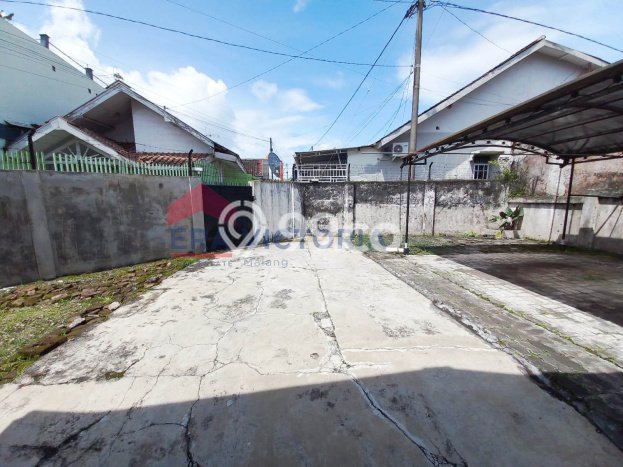 Siap Huni Rumah Mewah 3 Kamar di Klojen Dekat ke Mana Saja Siap Huni Rumah Mewah 3 Kamar di Klojen Dekat ke Mana Saja