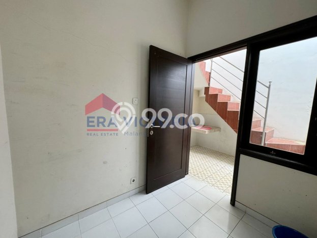 Rumah Disewakan Malang LT 180m2 LB 70m2 Kawasan Tidar Rumah Disewakan Malang LT 180m2 LB 70m2 Kawasan Tidar