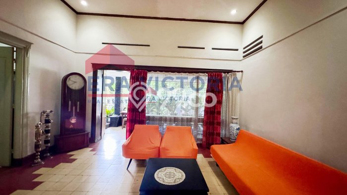 Dijual Murah Rumah dengan 6 Kamar Tidur dan 3 Kamar Mandi di Area Klojen, Malang Dijual Murah Rumah dengan 6 Kamar Tidur dan 3 Kamar Mandi di Area Klojen, Malang