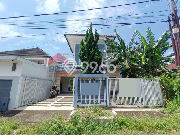 Rumah Modern Cantik 3 Kamar Siap Huni di Lowokwaru Rumah Modern Cantik 3 Kamar Siap Huni di Lowokwaru
