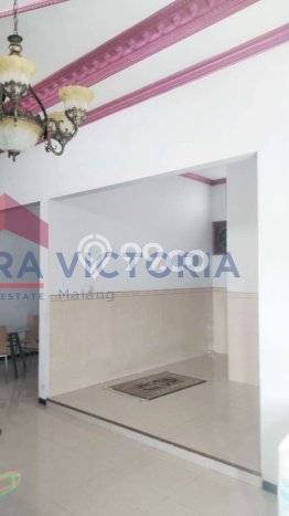 Ruko Bagus Dijual LB 1000m2 Lokasi Strategis Malang Area Cocok untuk Berbisnis Ruko Bagus Dijual LB 1000m2 Lokasi Strategis Malang Area Cocok untuk Berbisnis