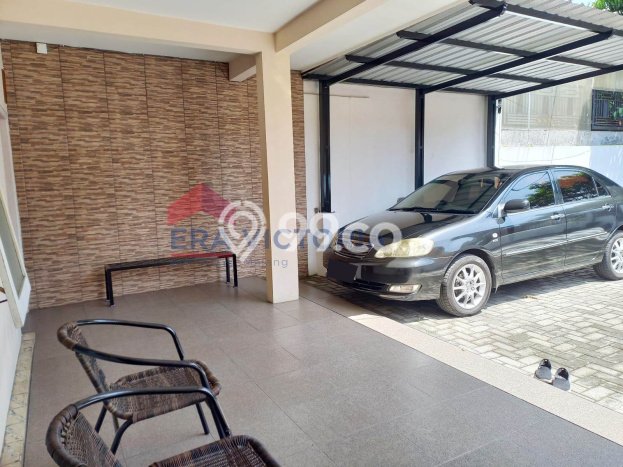 Siap Huni Rumah Mewah 3 Kamar di Klojen Dekat ke Mana Saja Siap Huni Rumah Mewah 3 Kamar di Klojen Dekat ke Mana Saja
