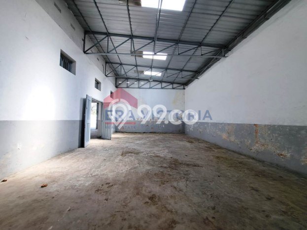 Gudang Dijual di Sukun Malang dengan LB 400m2 Gudang Dijual di Sukun Malang dengan LB 400m2