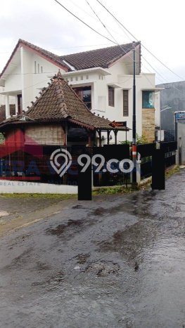 FOR SALE! Vila Kawasan , Area 345m2m², Lokasi Premium FOR SALE! Vila Kawasan , Area 345m2m², Lokasi Premium