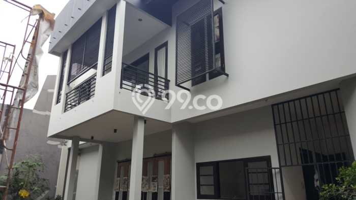 Dijual Rumah Elit Exclusive di Wonocolo, Surabaya Dijual Rumah Elit Exclusive di Wonocolo, Surabaya