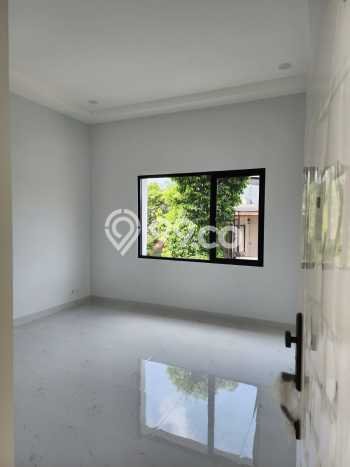 Hunian Elit LB 240m2 Siap Huni Desain Elegan di BSD Nusaloka, Tangerang Hunian Elit LB 240m2 Siap Huni Desain Elegan di BSD Nusaloka, Tangerang