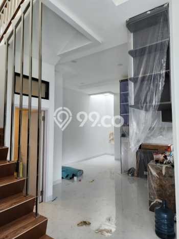 Hunian Elit LB 240m2 Siap Huni Desain Elegan di BSD Nusaloka, Tangerang Hunian Elit LB 240m2 Siap Huni Desain Elegan di BSD Nusaloka, Tangerang