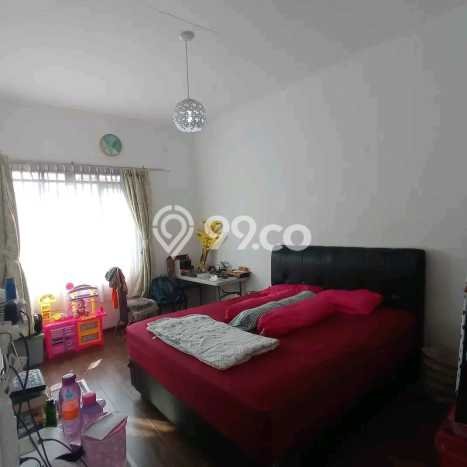 Dijual Rumah 4 Kamar Lokasi Ideal Bagus dan Strategis di Margaasih Dijual Rumah 4 Kamar Lokasi Ideal Bagus dan Strategis di Margaasih