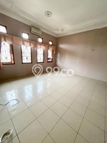 Jarang Ada! Rumah Sewa 4 Kamar Nyaman Siap Huni Setra Duta Jarang Ada! Rumah Sewa 4 Kamar Nyaman Siap Huni Setra Duta