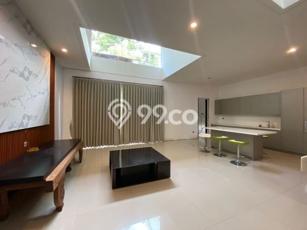 Hunian Mewah LB 321m2 Siap Pakai Desain Elegan di Ciumbuleuit, Bandung Hunian Mewah LB 321m2 Siap Pakai Desain Elegan di Ciumbuleuit, Bandung