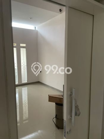 Rumah Luas Asri 6 KT Siap Huni di Taman Holis Indah Bandung Rumah Luas Asri 6 KT Siap Huni di Taman Holis Indah Bandung