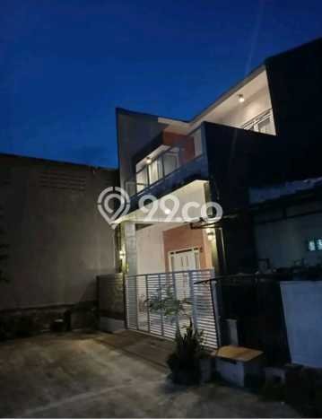 Dijual Rumah 4 Kamar Lokasi Ideal Bagus dan Strategis di Margaasih Dijual Rumah 4 Kamar Lokasi Ideal Bagus dan Strategis di Margaasih