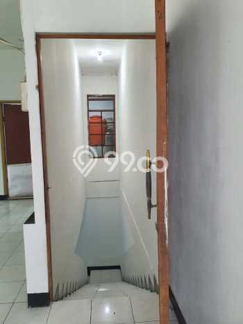 AREA POTENSIAL! Ruko Kawasan Taman Kopo Indah, Luas 180m², Area Perniagaan AREA POTENSIAL! Ruko Kawasan Taman Kopo Indah, Luas 180m², Area Perniagaan