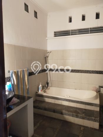 Dijual Rumah Luas Elegan Dengan View Eksklusif di Ciwaruga, Bandung Dijual Rumah Luas Elegan Dengan View Eksklusif di Ciwaruga, Bandung