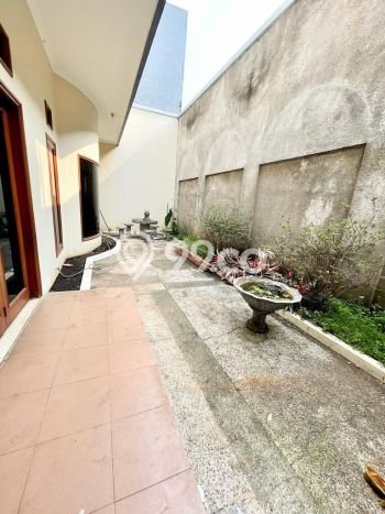 Jarang Ada! Rumah Sewa 4 Kamar Nyaman Siap Huni Setra Duta Jarang Ada! Rumah Sewa 4 Kamar Nyaman Siap Huni Setra Duta