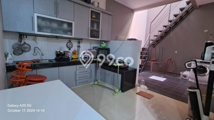 Best Deal Hunian Mewah Ideal dan Luas di Batununggal, Bandung Best Deal Hunian Mewah Ideal dan Luas di Batununggal, Bandung