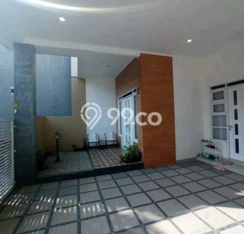 Dijual Rumah 4 Kamar Lokasi Ideal Bagus dan Strategis di Margaasih Dijual Rumah 4 Kamar Lokasi Ideal Bagus dan Strategis di Margaasih