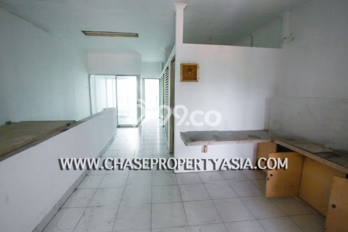 Ruko Bagus Dijual LB 323m2 Lokasi Strategis Jakarta Selatan Area Cocok untuk Bisnis Ruko Bagus Dijual LB 323m2 Lokasi Strategis Jakarta Selatan Area Cocok untuk Bisnis