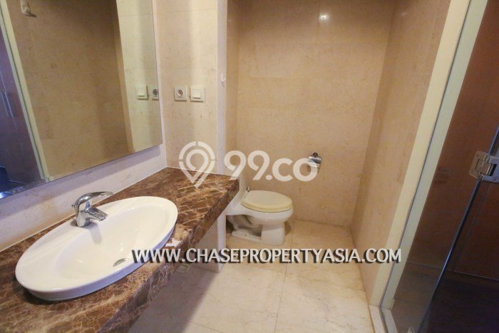 Apartemen Disewakan 2 Kamar Murah Siap Huni di Jakarta Selatan, Luas 120m2 Apartemen Disewakan 2 Kamar Murah Siap Huni di Jakarta Selatan, Luas 120m2