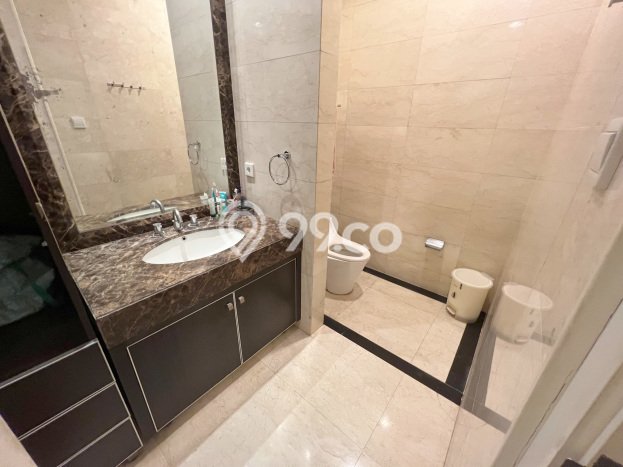 Siap Huni Apartemen Luxury di Senayan 4 Kamar & 4 Kamar Mandi Siap Huni Apartemen Luxury di Senayan 4 Kamar & 4 Kamar Mandi