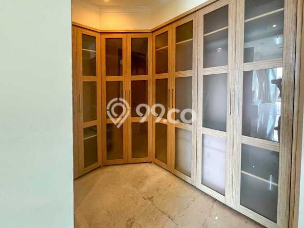 SPECIAL PRICE! Apartemen Kawasan Patal Senayan, 3 KM, Luas 195m2m², Prime Area SPECIAL PRICE! Apartemen Kawasan Patal Senayan, 3 KM, Luas 195m2m², Prime Area