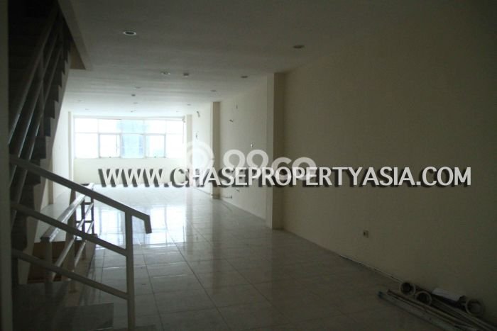 Ruko Disewa di Mampang Prapatan, Jakarta Selatan, LT 170m2 / LB 85m2 Ruko Disewa di Mampang Prapatan, Jakarta Selatan, LT 170m2 / LB 85m2