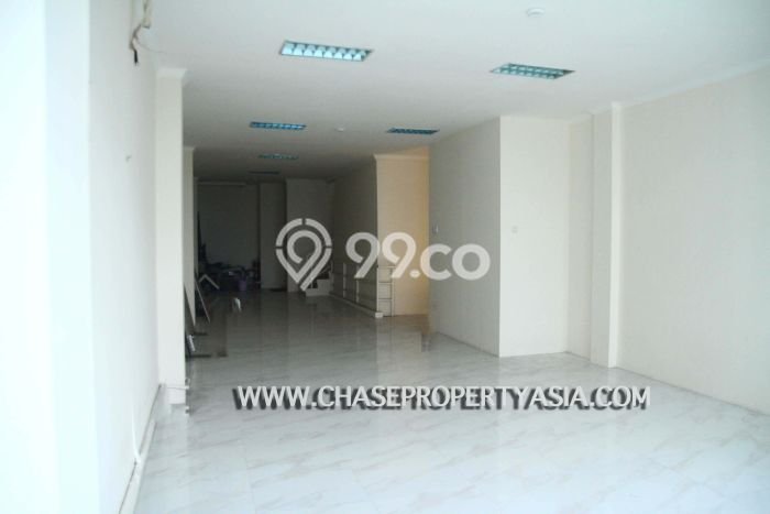 Ruko Disewa di Mampang Prapatan, Jakarta Selatan, LT 170m2 / LB 85m2 Ruko Disewa di Mampang Prapatan, Jakarta Selatan, LT 170m2 / LB 85m2