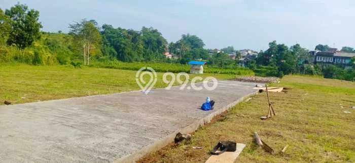 LOKASI STRATEGIS! Tanah Kawasan , Luas 300m2m², Kawasan Berkembang, Cocok untuk Hunian LOKASI STRATEGIS! Tanah Kawasan , Luas 300m2m², Kawasan Berkembang, Cocok untuk Hunian