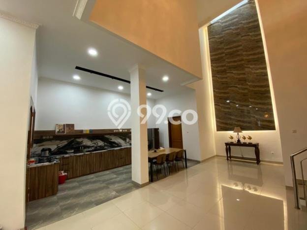 Jual Rumah Mewah Megah Dengan View Cantik di Green Ville, Jakarta Barat Jual Rumah Mewah Megah Dengan View Cantik di Green Ville, Jakarta Barat