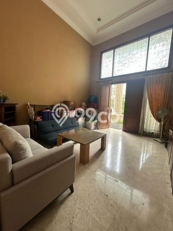 Ready to Use! Premium House LT 200m2 Desain Elegan di Permata Buana Ready to Use! Premium House LT 200m2 Desain Elegan di Permata Buana