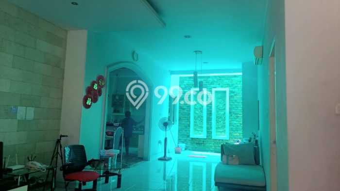 Jual Rumah Luas Megah Dengan View Eksklusif di Green Ville, Jakarta Barat Jual Rumah Luas Megah Dengan View Eksklusif di Green Ville, Jakarta Barat