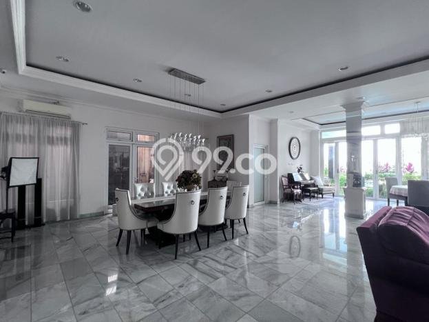 Rumah Mewah LB 600m2 Siap Huni Desain Elegan di Kemang, Jakarta Selatan Rumah Mewah LB 600m2 Siap Huni Desain Elegan di Kemang, Jakarta Selatan