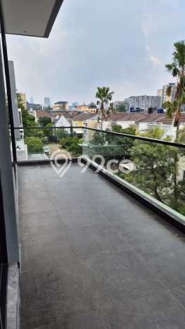 Hunian Eksklusif Dijual LT 228m2 di Kebon Jeruk, Jakarta Barat Hunian Eksklusif Dijual LT 228m2 di Kebon Jeruk, Jakarta Barat