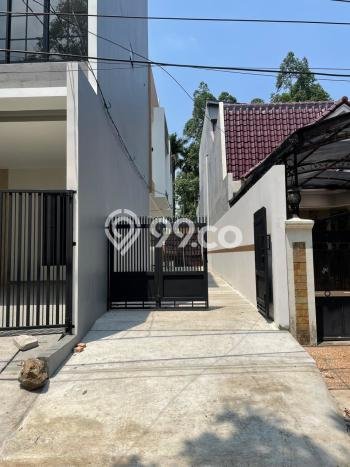 Rumah Luas Asri 3 KT Siap Pakai di Tanjung Duren Jakarta Barat Rumah Luas Asri 3 KT Siap Pakai di Tanjung Duren Jakarta Barat
