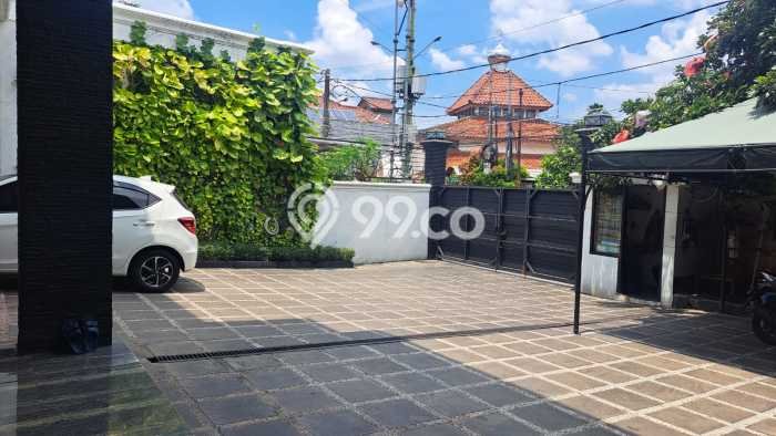 Rumah Mewah LB 600m2 Siap Huni Desain Elegan di Kemang, Jakarta Selatan Rumah Mewah LB 600m2 Siap Huni Desain Elegan di Kemang, Jakarta Selatan