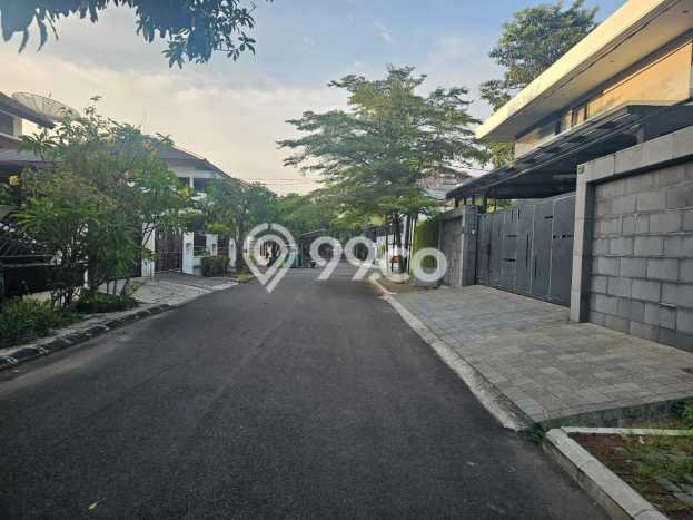 Hunian Super Mewah dengan Akses Paling Strategis di Puri Indah, Jakarta Barat Hunian Super Mewah dengan Akses Paling Strategis di Puri Indah, Jakarta Barat