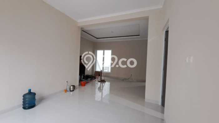 Jual Rumah Mewah Elegan Dengan View Cantik di Tomang, Jakarta Barat Jual Rumah Mewah Elegan Dengan View Cantik di Tomang, Jakarta Barat