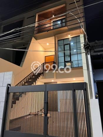 Rumah Luxury Modern Siap Huni di Tomang Jakarta Barat Rumah Luxury Modern Siap Huni di Tomang Jakarta Barat