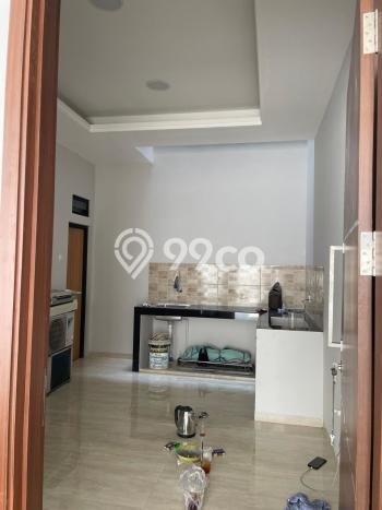 Rumah Luas Asri 3 KT Siap Pakai di Tanjung Duren Jakarta Barat Rumah Luas Asri 3 KT Siap Pakai di Tanjung Duren Jakarta Barat