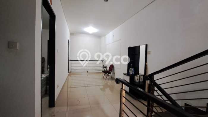 Dijual Rumah Mewah Megah Dengan View Eksklusif di Tomang, Jakarta Barat Dijual Rumah Mewah Megah Dengan View Eksklusif di Tomang, Jakarta Barat