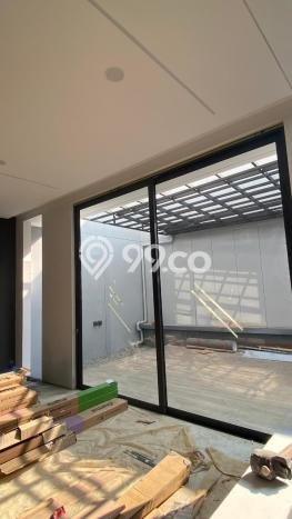 Rumah Elit LB 345m2 Siap Pakai Desain Elegan di Setra Duta, Bandung Rumah Elit LB 345m2 Siap Pakai Desain Elegan di Setra Duta, Bandung