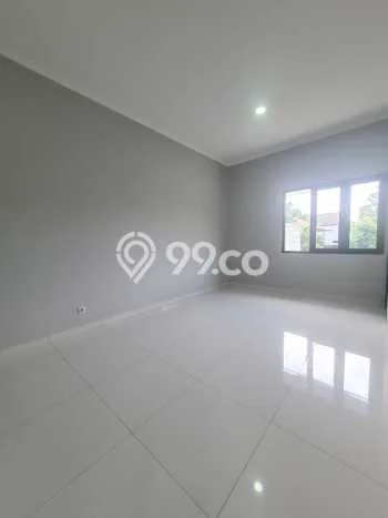 Siap Huni Rumah Mewah 4 Kamar di Regol Dekat ke Mana Saja Siap Huni Rumah Mewah 4 Kamar di Regol Dekat ke Mana Saja