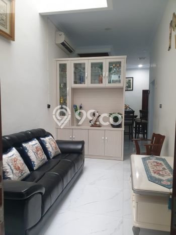 Hunian Eksklusif Dijual LT 215m2 di Kebon Jeruk, Jakarta Barat Hunian Eksklusif Dijual LT 215m2 di Kebon Jeruk, Jakarta Barat